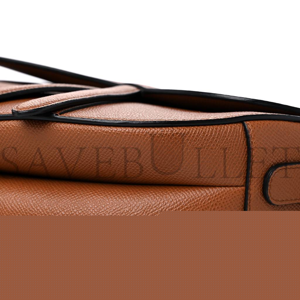 D*or grained calfskin saddle bag camello (24*20*6.4cm)