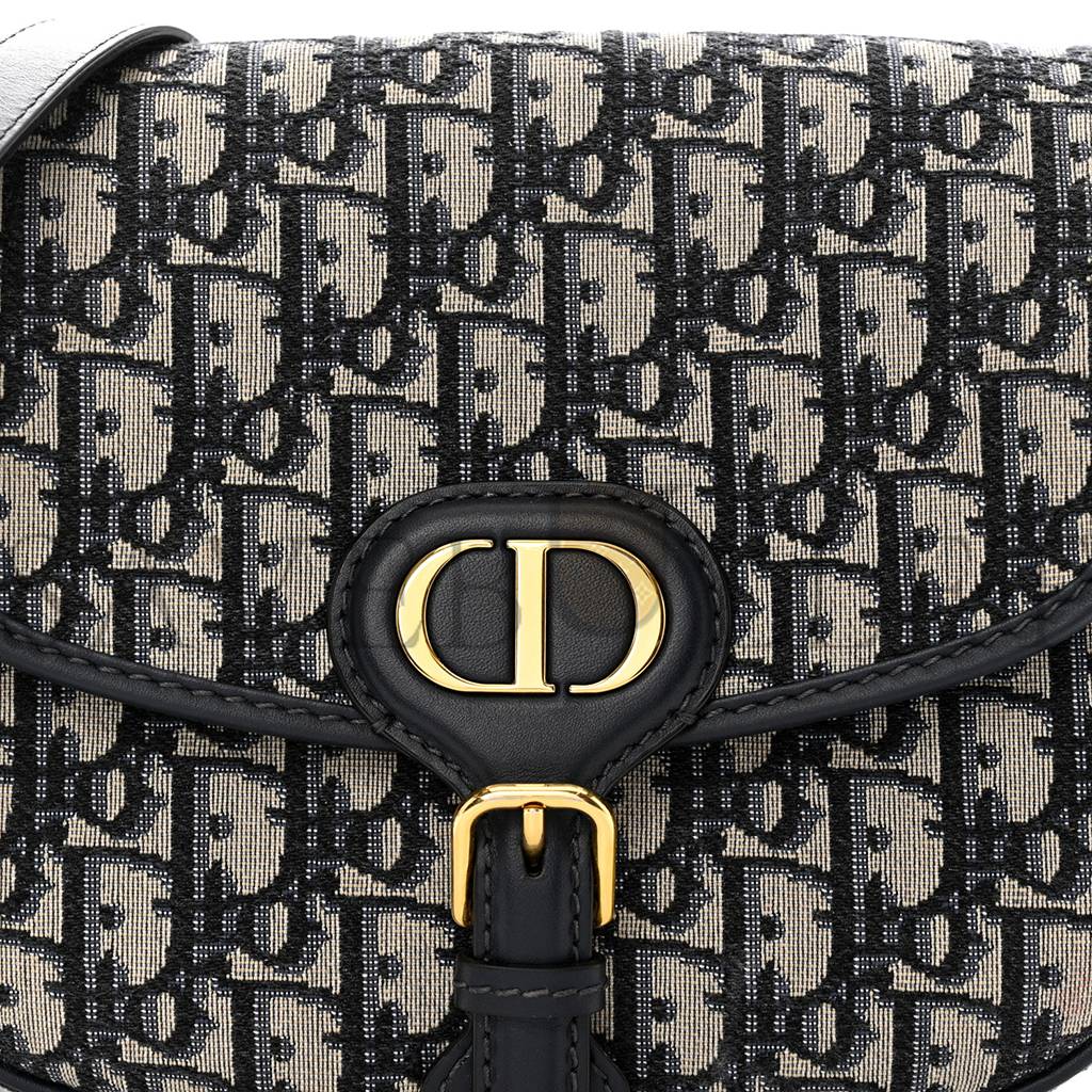 D*or oblique medium bobby flap blue (23*20*5.7cm)