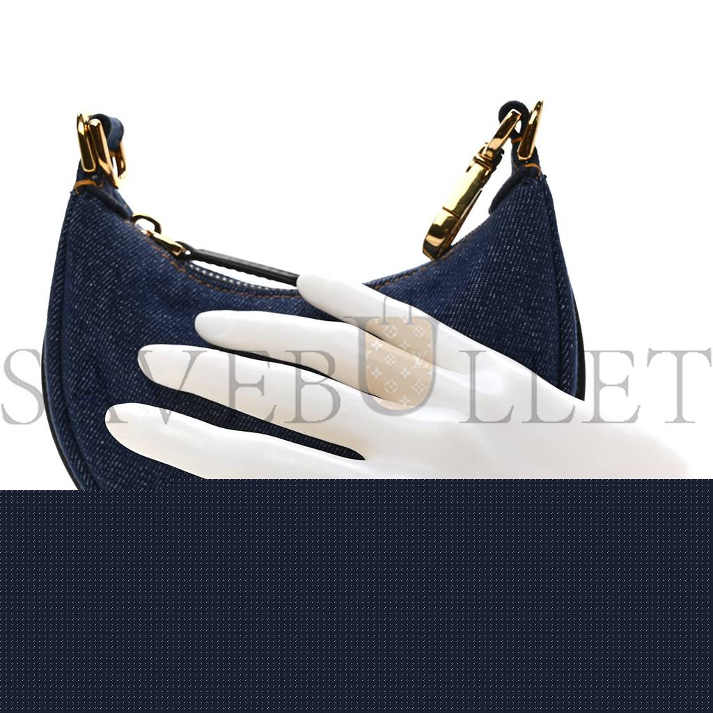 F**di denim shiny nappa nano F**digraphy hobo charm blue moro (16*10*5cm)